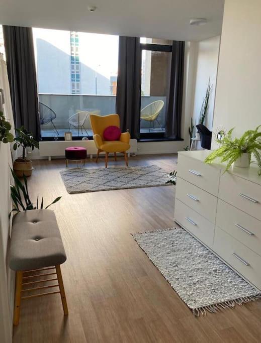 Utulny A Moderny Atelier S Terasou Apartmán